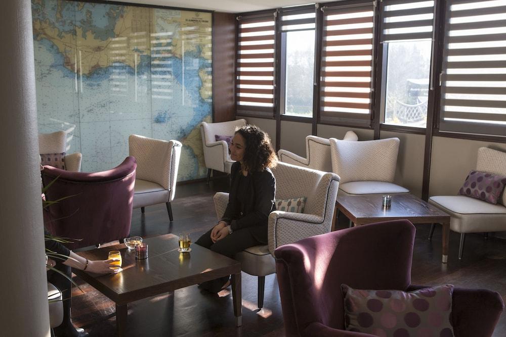 Hotel Mercure Rennes Cesson Esterno foto