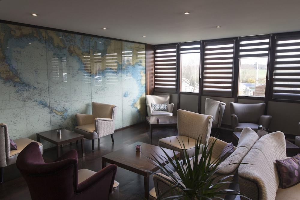 Hotel Mercure Rennes Cesson Esterno foto