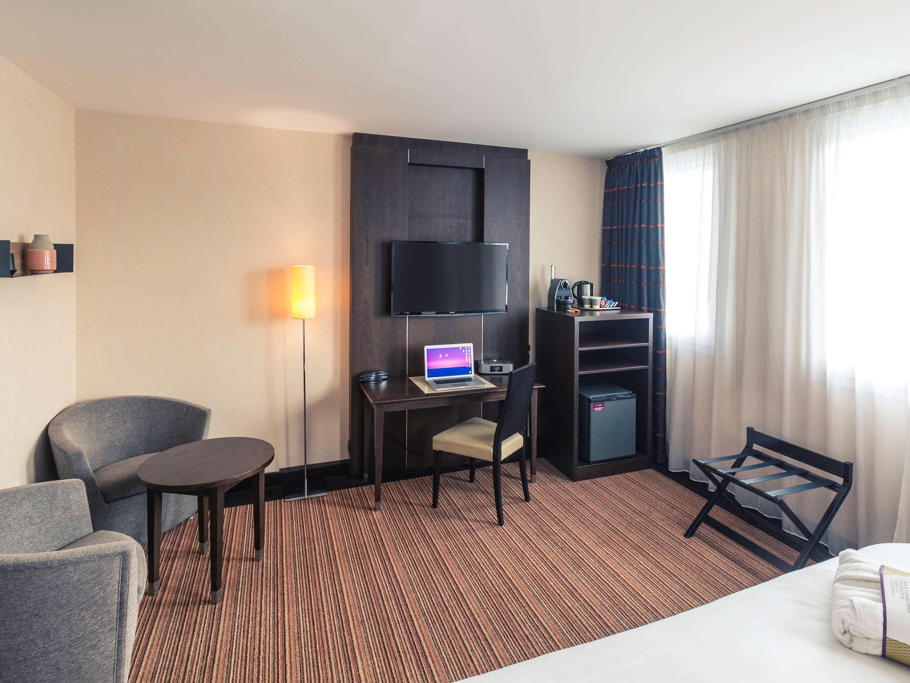 Hotel Mercure Rennes Cesson Esterno foto