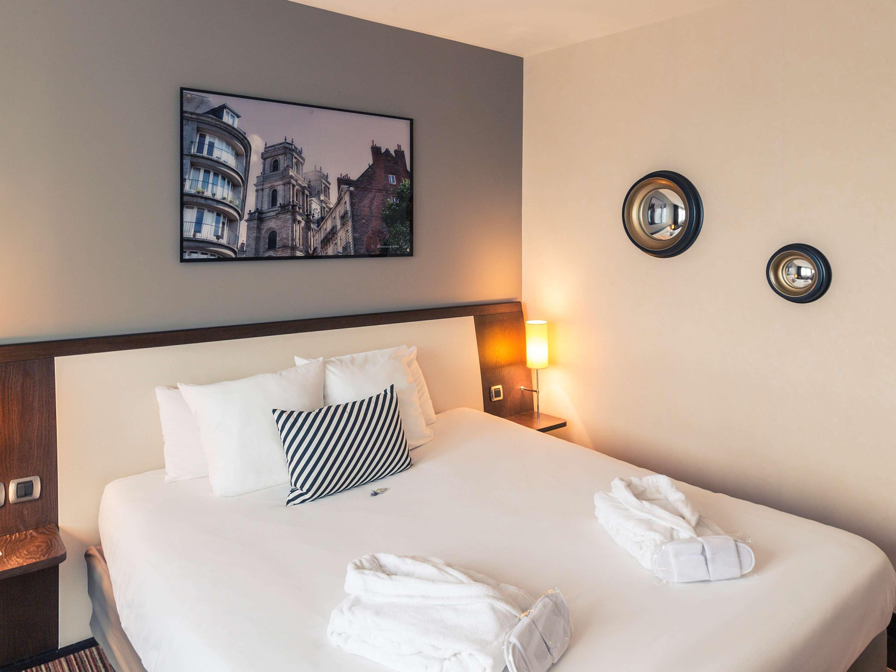 Hotel Mercure Rennes Cesson Esterno foto