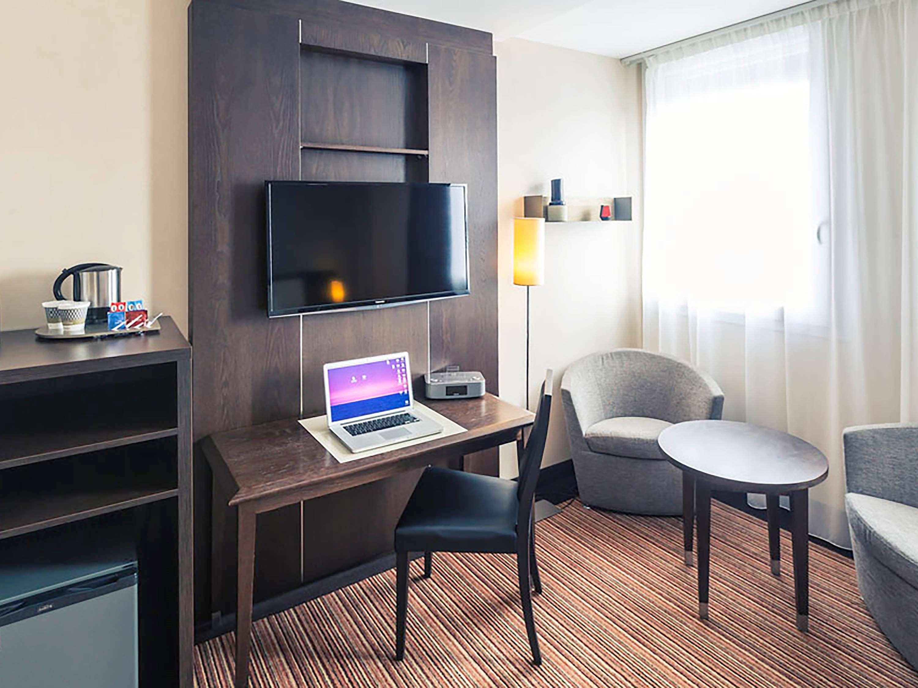 Hotel Mercure Rennes Cesson Esterno foto
