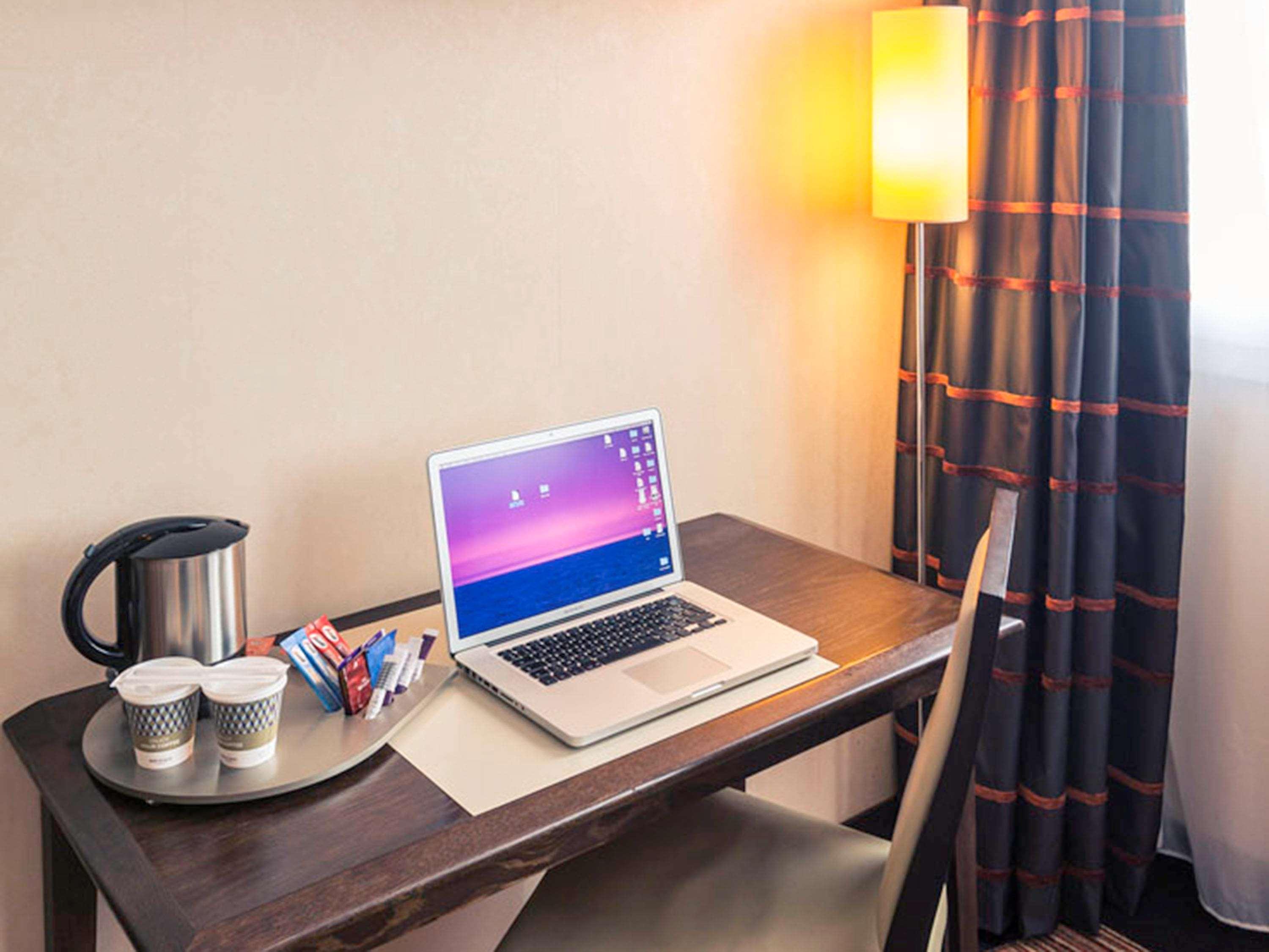 Hotel Mercure Rennes Cesson Esterno foto