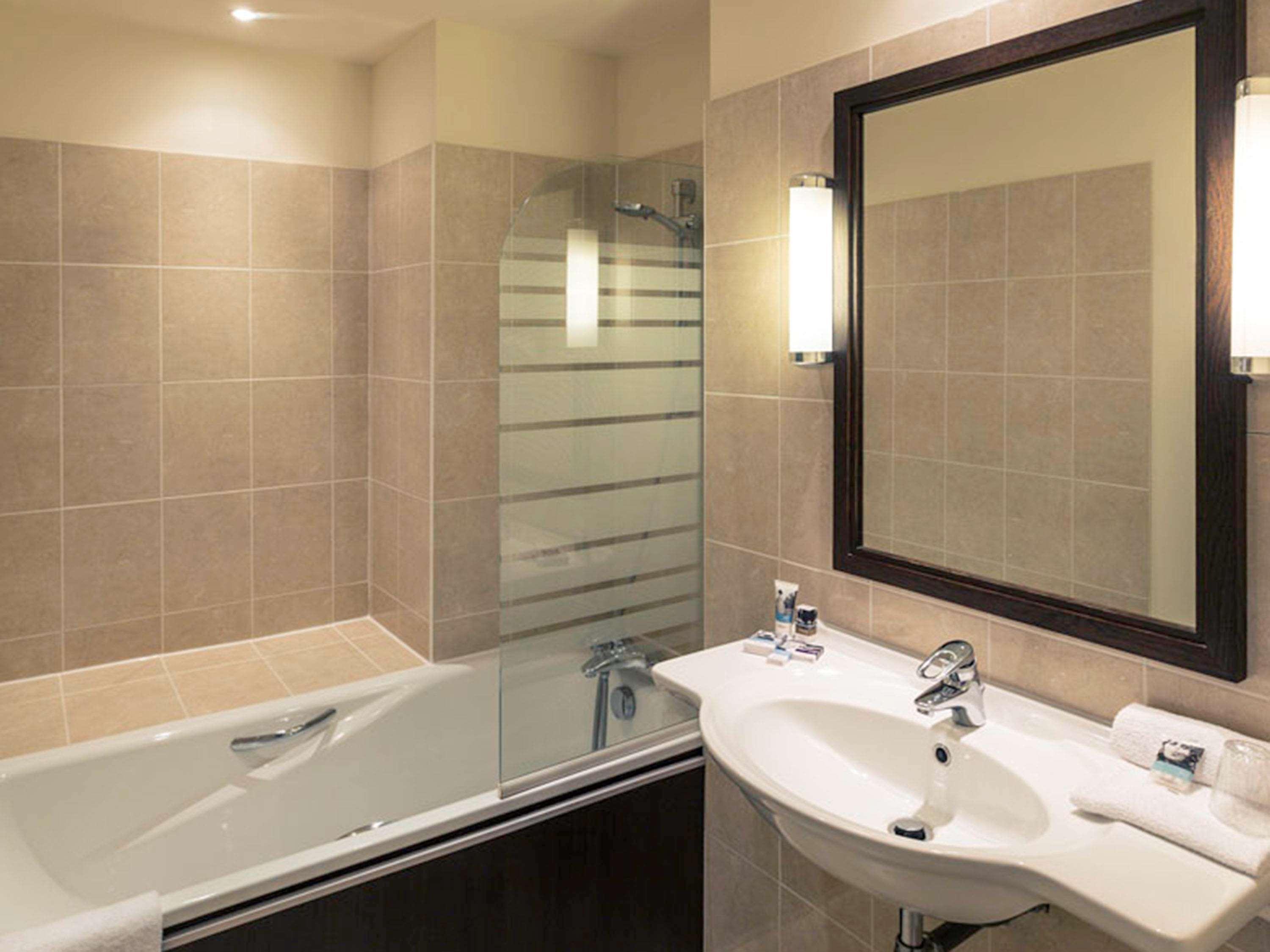 Hotel Mercure Rennes Cesson Esterno foto