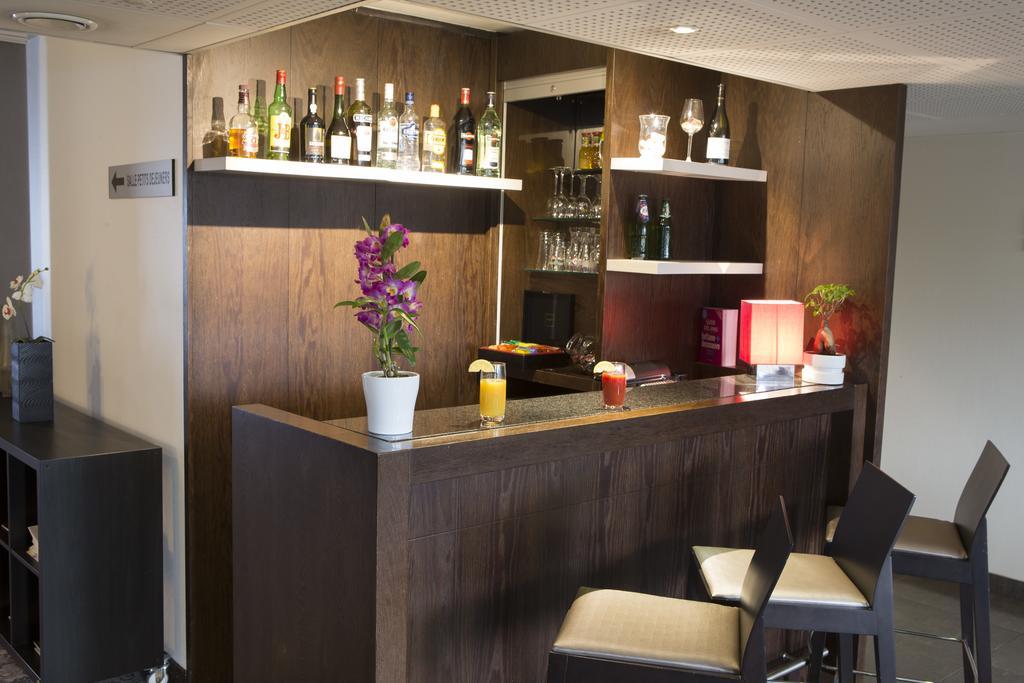Hotel Mercure Rennes Cesson Esterno foto