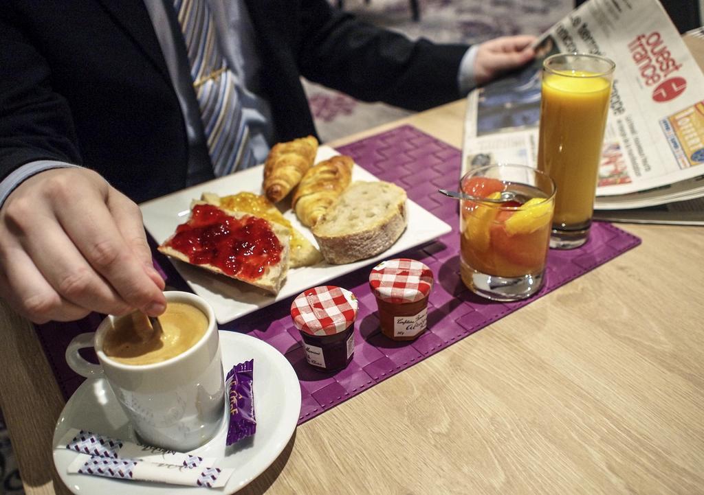Hotel Mercure Rennes Cesson Esterno foto